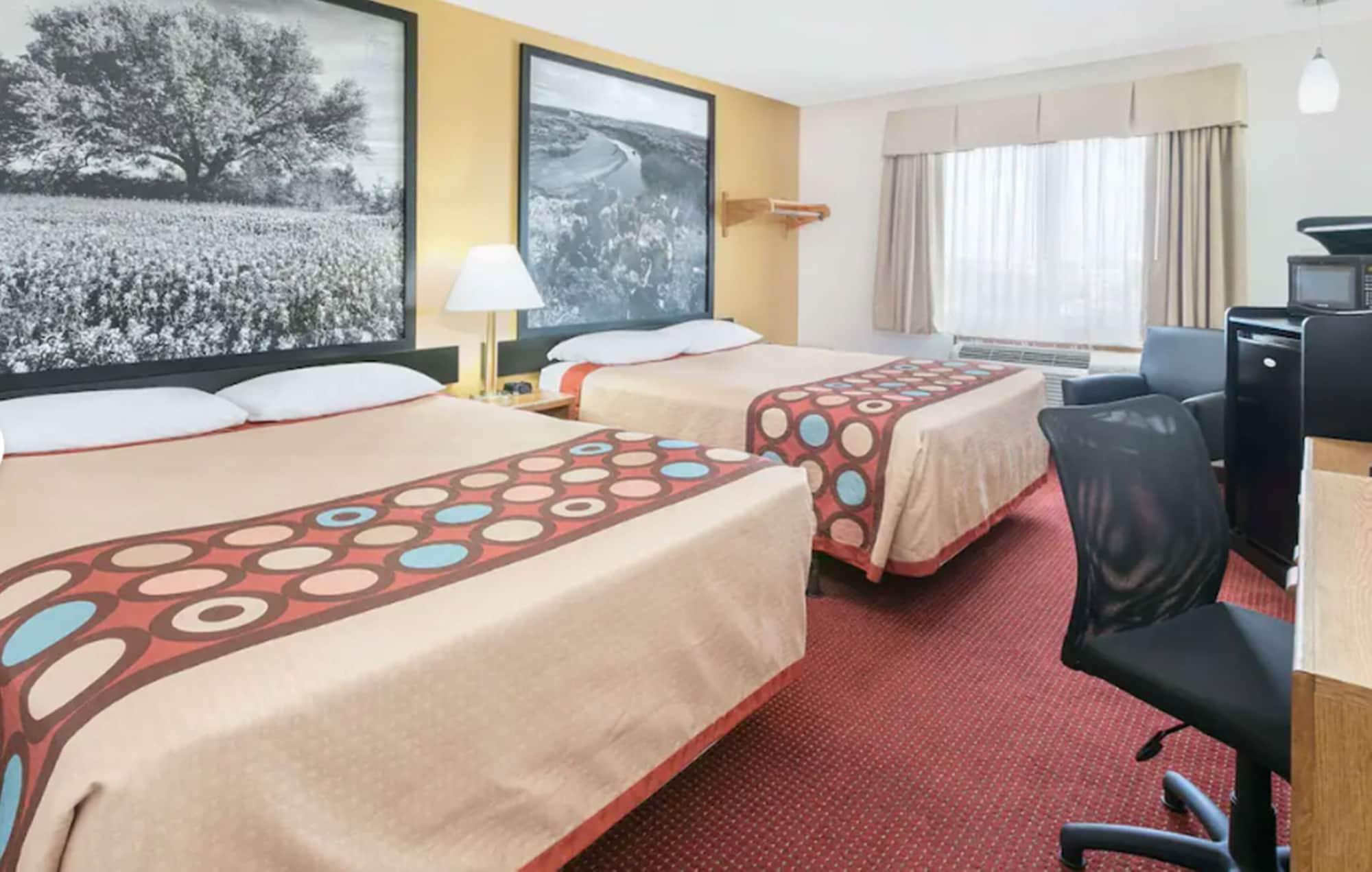 Super 8 By Wyndham Grapevine/Dfw Airport Northwest Hotel Buitenkant foto