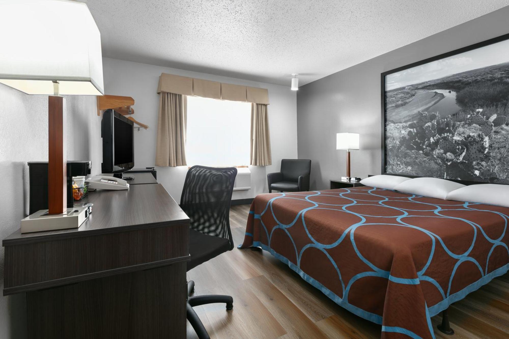 Super 8 By Wyndham Grapevine/Dfw Airport Northwest Hotel Buitenkant foto