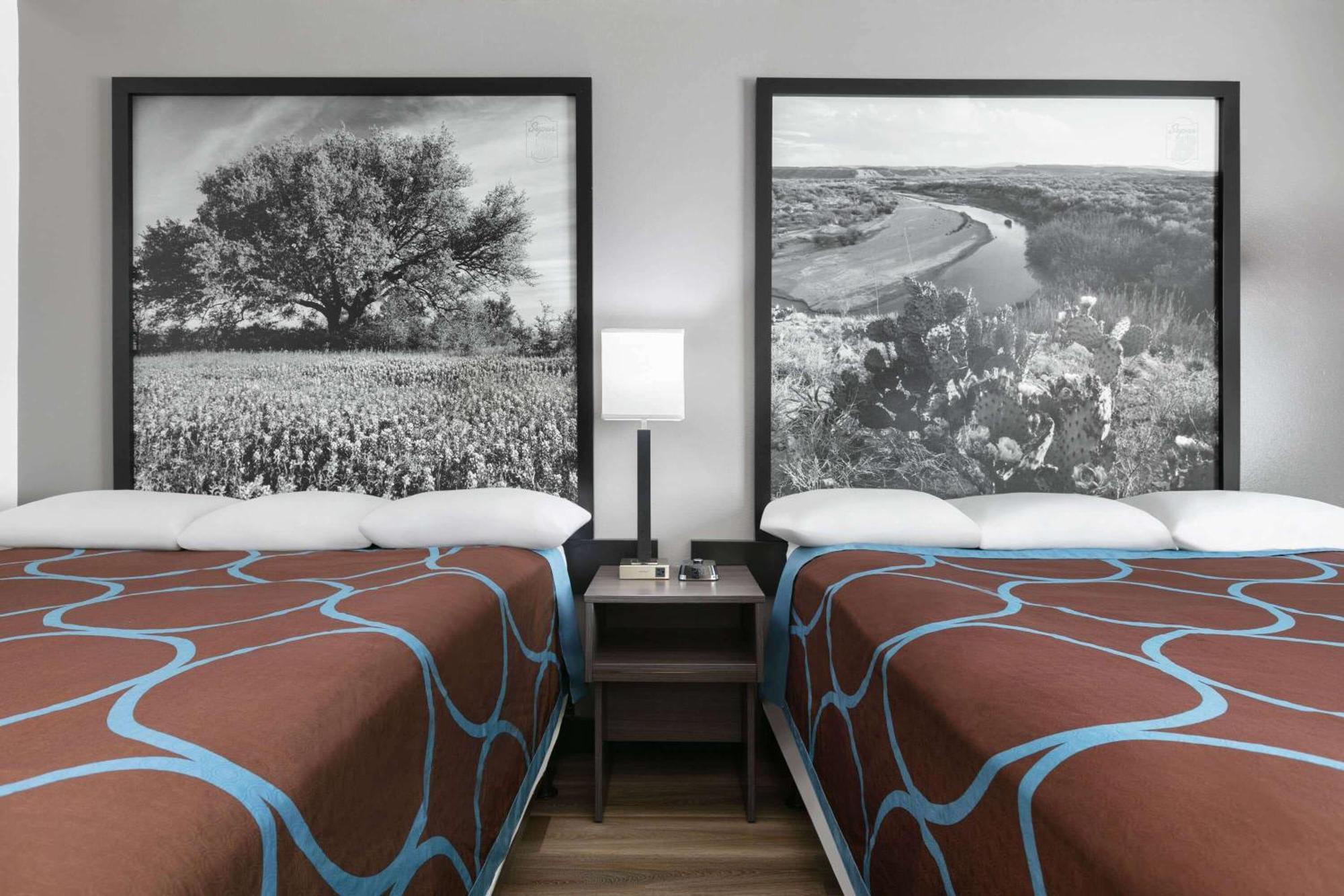 Super 8 By Wyndham Grapevine/Dfw Airport Northwest Hotel Buitenkant foto